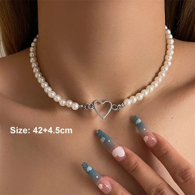 Imitation Pearls Pendant Necklace